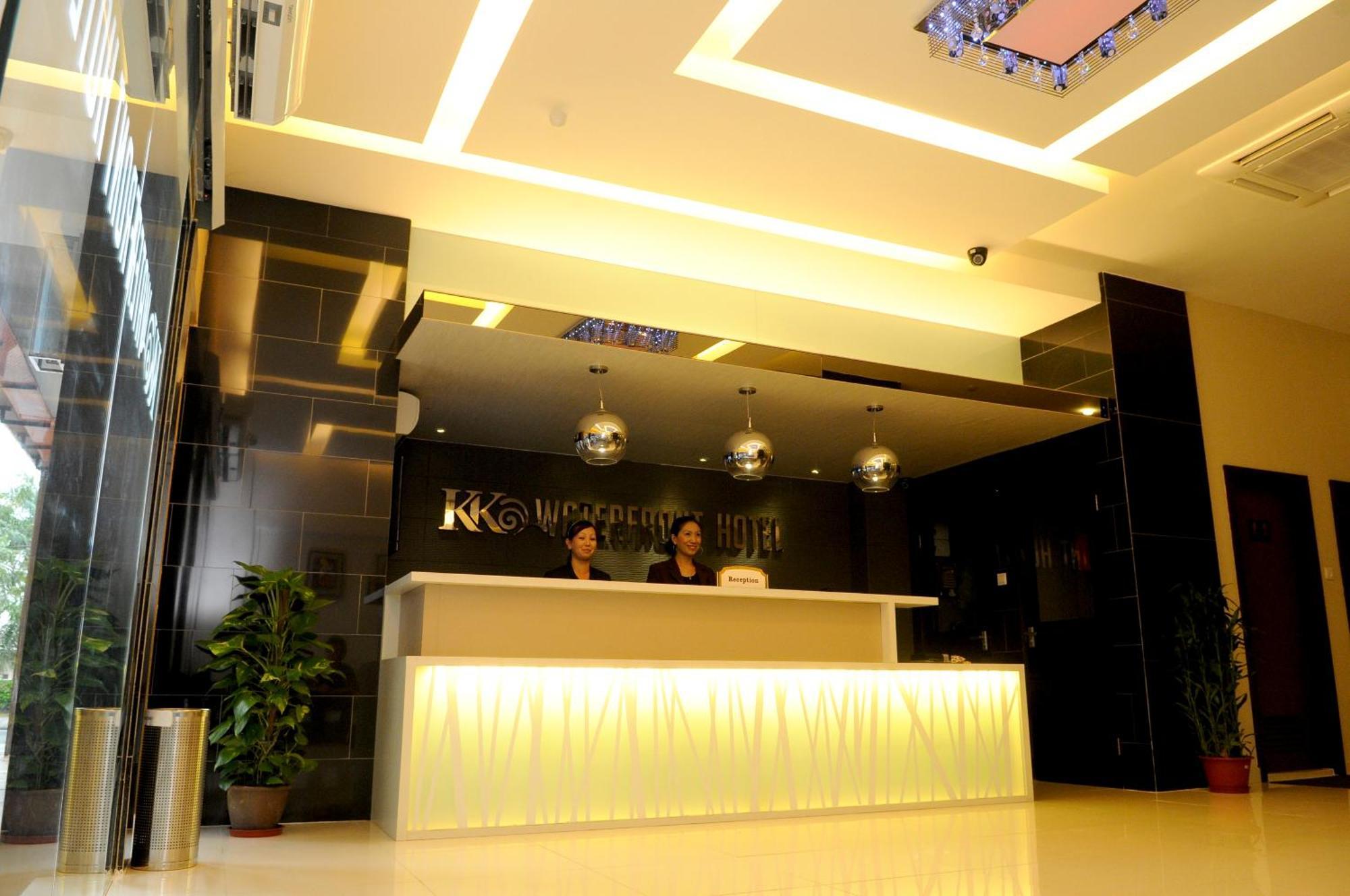 Kk Waterfront Hotel Kota Kinabalu Bagian luar foto
